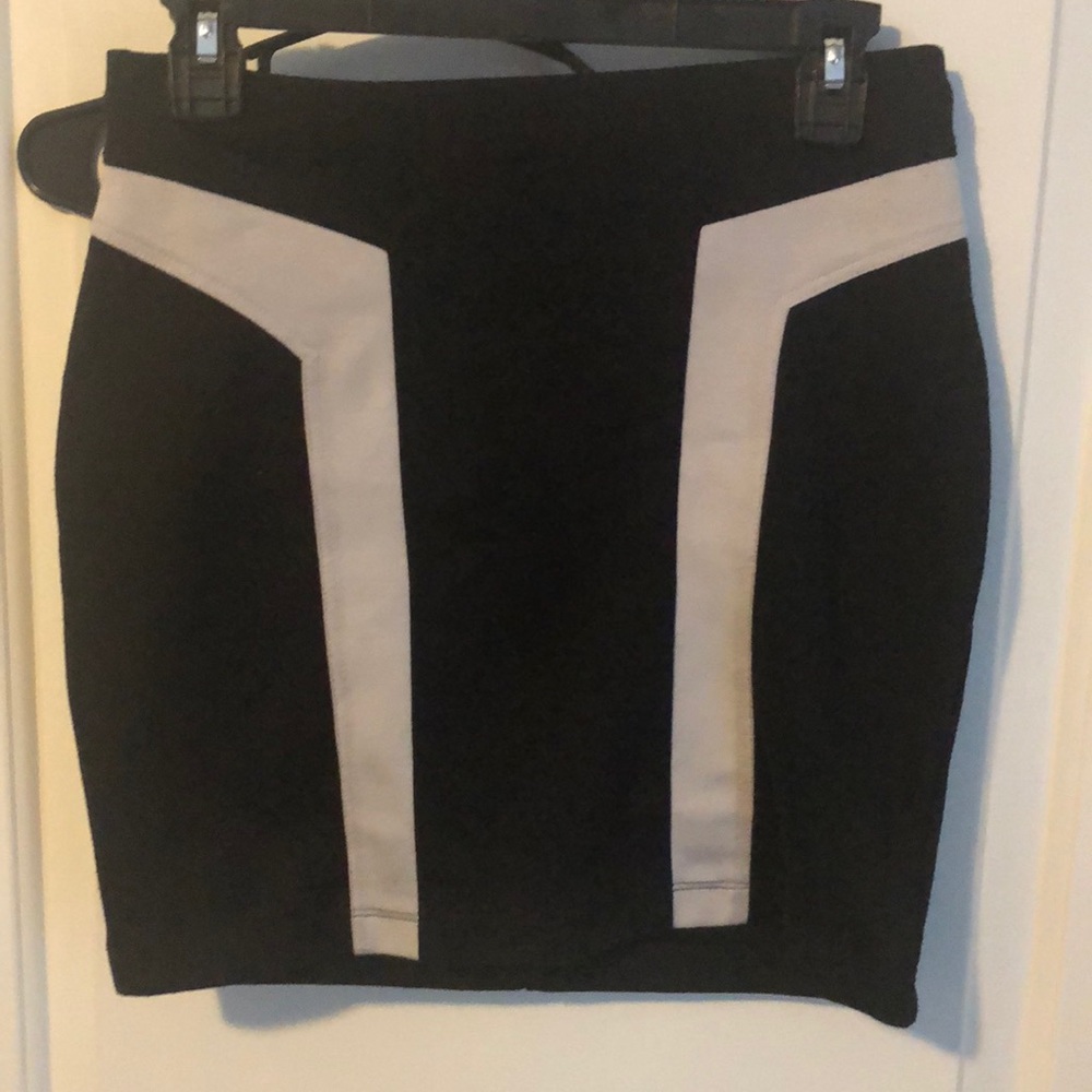 Black and white mini skirt
